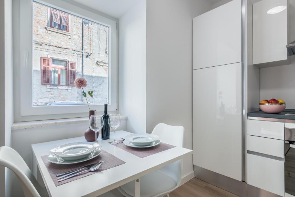 Apartment Klara Free Parking, Center Pula Luaran gambar